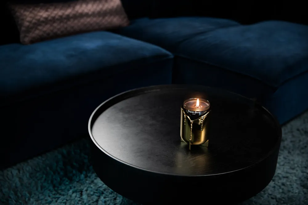 Doftljus och ljusstake, warm alloy • Buster + Punch