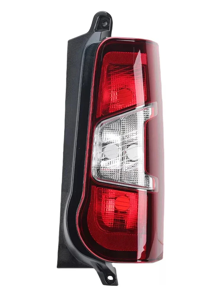 2018+ Citroen Berlingo Höger sida Bakljus Bakljus Baklykta 9820554880