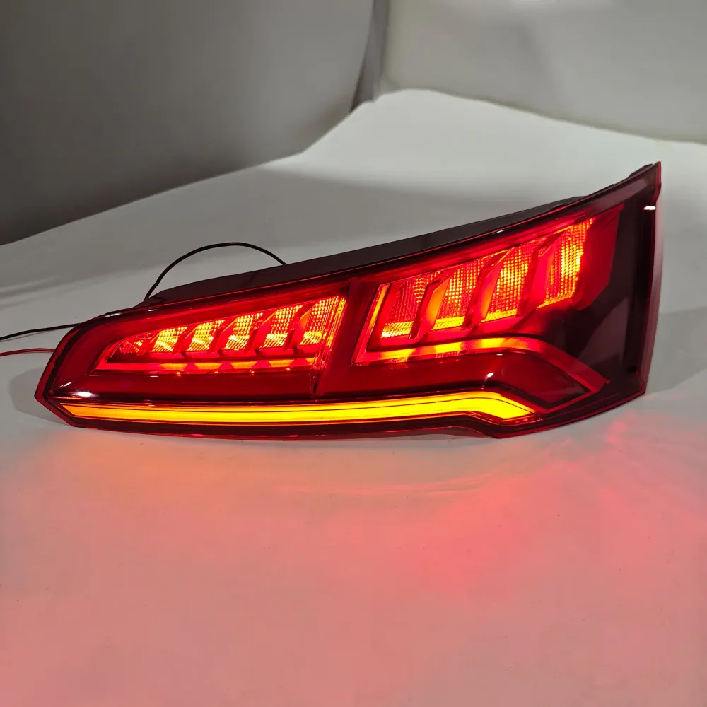 Audi Q5 MK2 PRE-FACELIFT 2017-2020 Höger baklykta bakljus LED 5 PIN 80A945094B