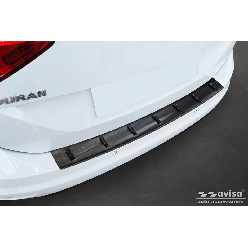 Avisa, Bagkofangerbeskytter, Rustfrit stål med hærdede polyurethanribber, Passer til Volkswagen Touran III 2015- inkl. R-L...