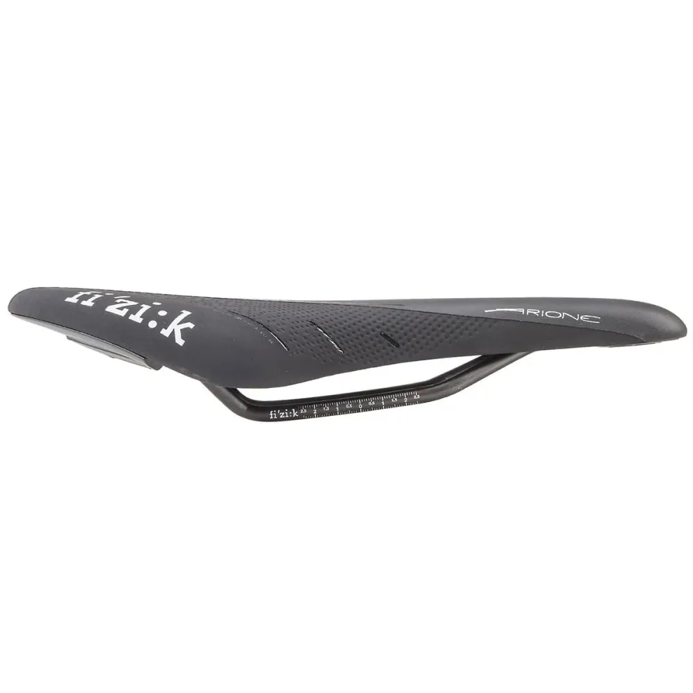 FIZIK ARIONE R3 LARGE Sadel Kium skenor Svart