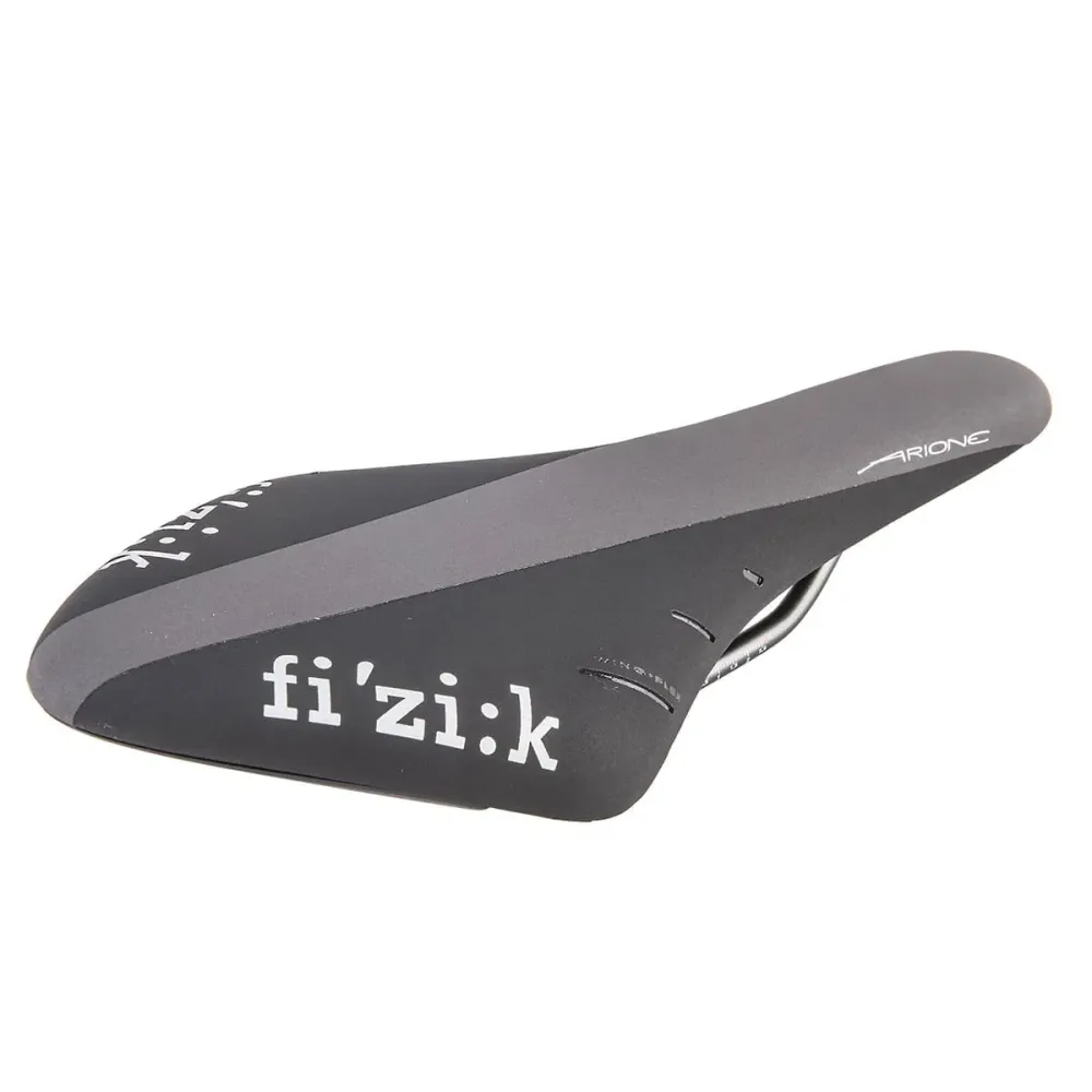 FIZIK ARIONE R3 REGULAR Sadel Kium skänklar Svart