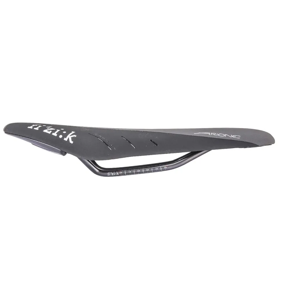 FIZIK ARIONE R3 REGULAR Sadel Kium skänklar Svart