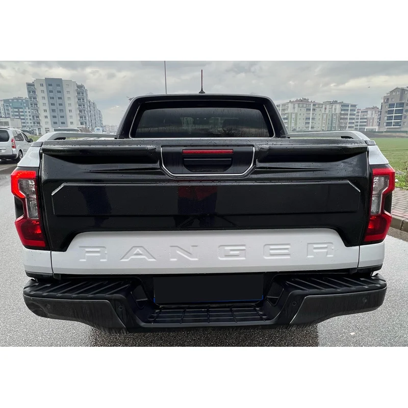 OneWay, Bagklapbeskytter, Gloss sort, Passer til Ford Ranger T9 (2022-), OEM-kvalitet