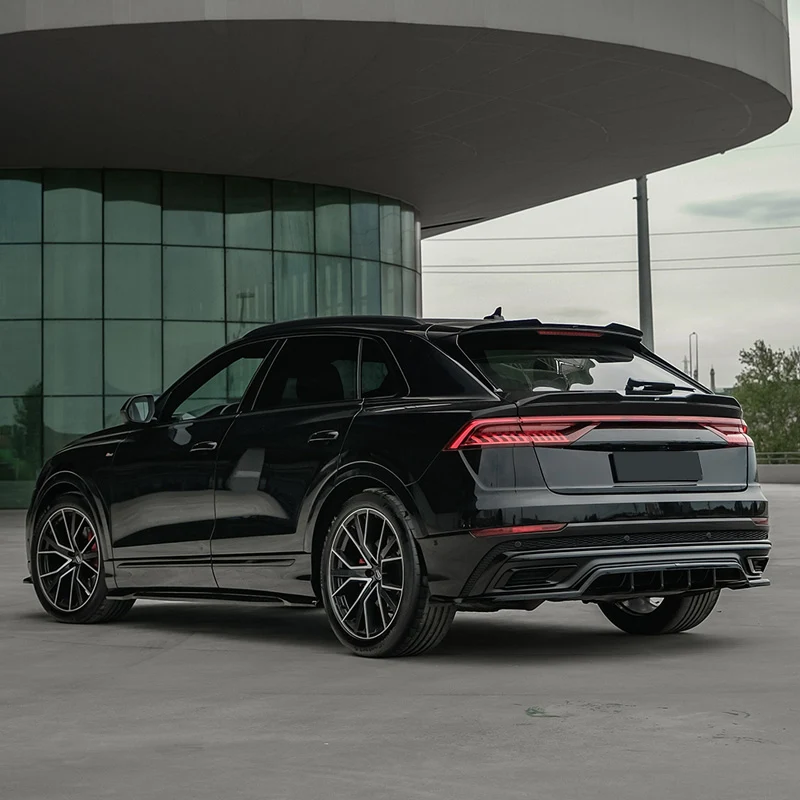 OneWay, Bagkofanger Skirt - Passer til Audi Q8 S-Line MK1 2018-2023 - Glossy Sort