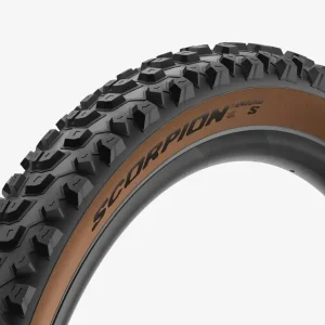 PIRELLI SCORPION ENDURO S COLOUR EDITION 29x2.40 HardWall Tubeless Ready Soft 4190100 däck