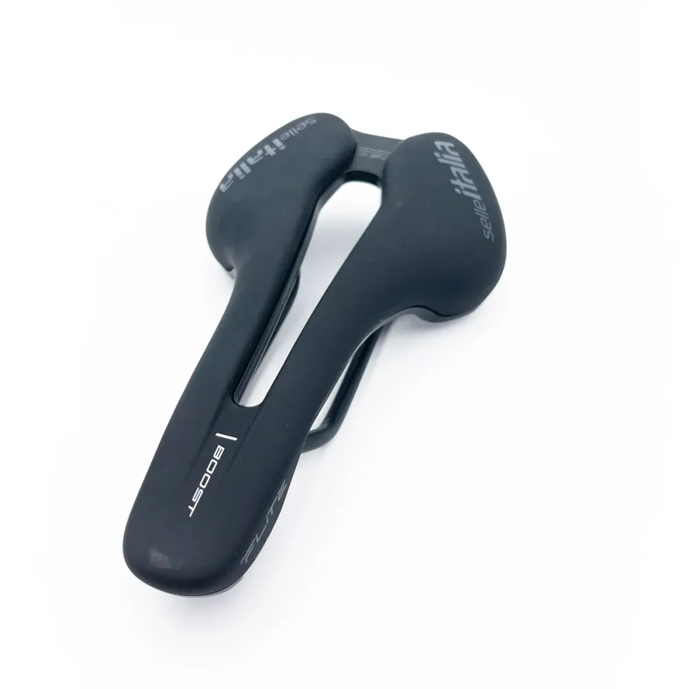 Sadel SELLE ITALIA FLITE BOOST SUPERFLOW L Skenor Mangan Svart