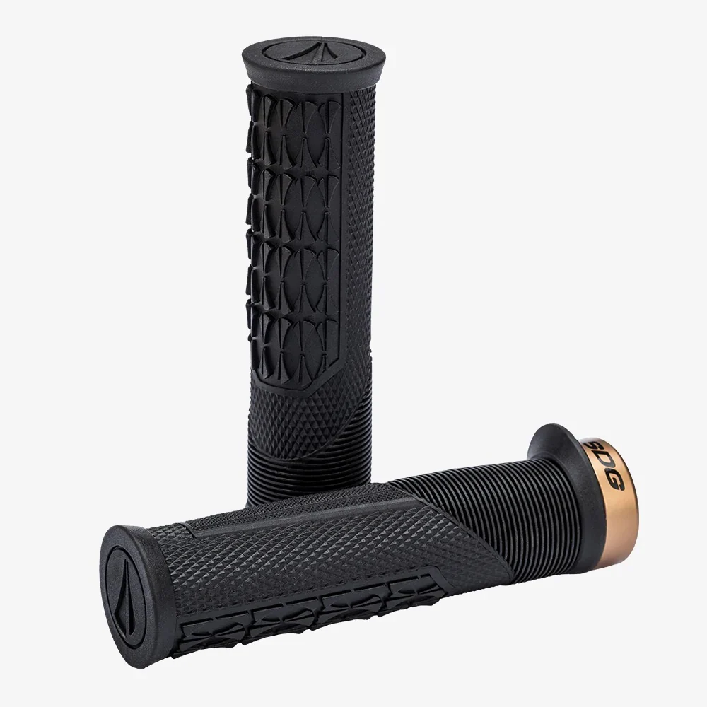 SDG OPEN CORE THRICE-grepp 136 mm Svart/Kashima