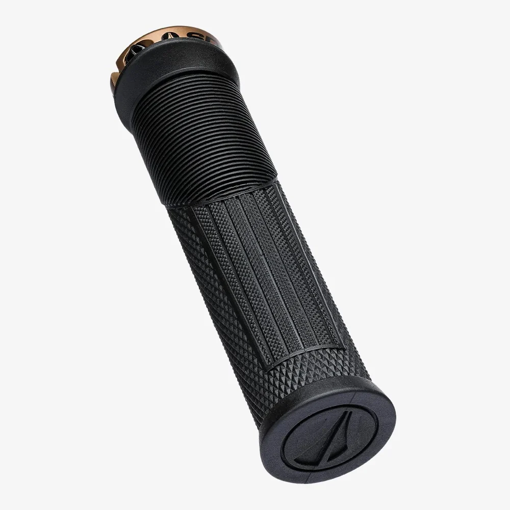 SDG OPEN CORE THRICE-grepp 136 mm Svart/Kashima