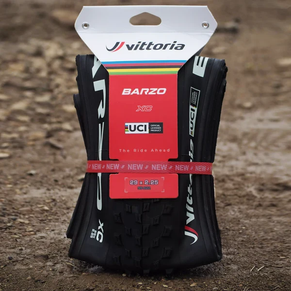 VITTORIA BARZO XC 29x2.35 "UCI Rainbow Edition" Tubeless Ready Soft-däck