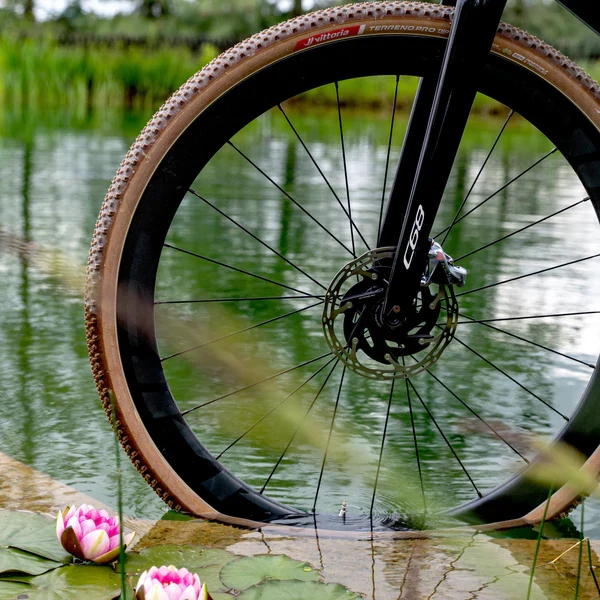 VITTORIA TERRENO PRO T60 Mixed Gravel Race 700x40c Tubeless Ready Soft Brown däck