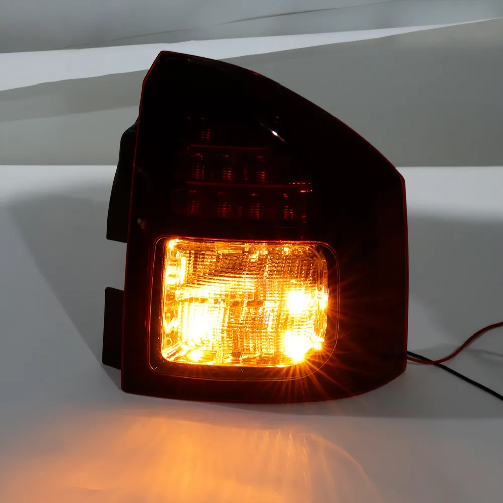 Vänster+höger bakljus bakljus bakljusenhet för Jeep Compass 2014-2017