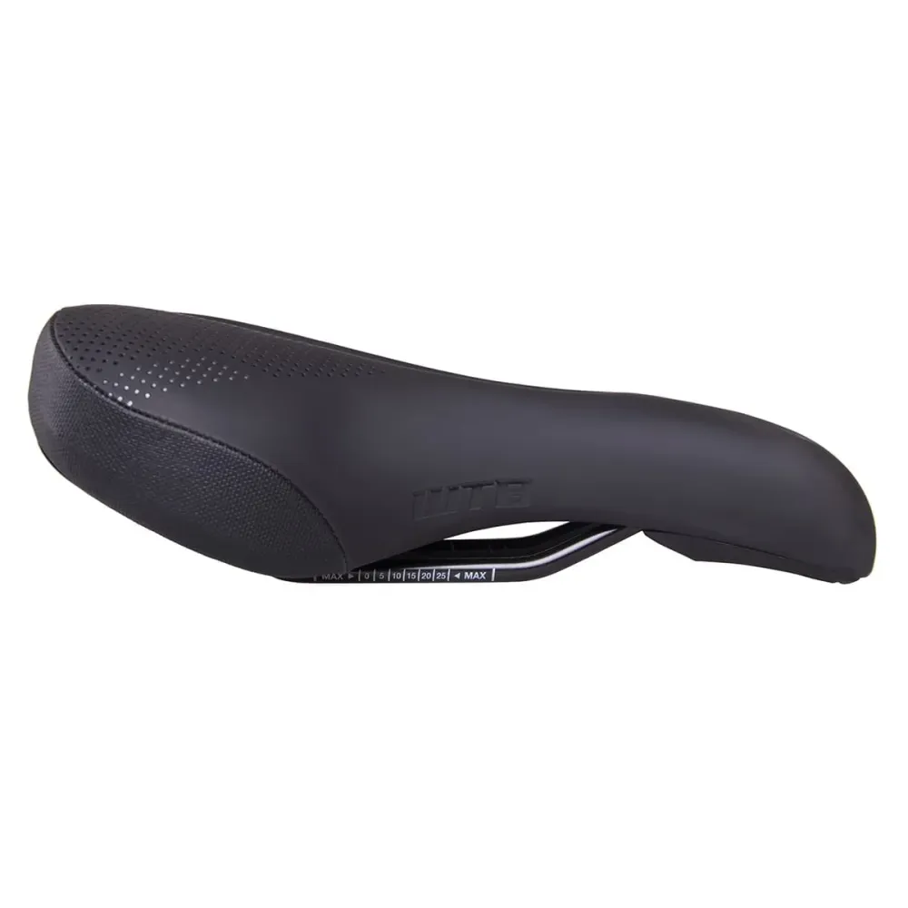 WTB SPEED SHE bred damsadel med 150 mm stålräcken