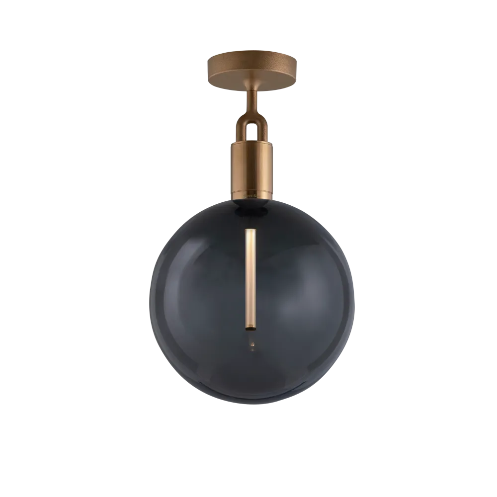 Forked Ceiling Globe Large taklampa, rökfärgat glas och warm alloy • Buster + Punch
