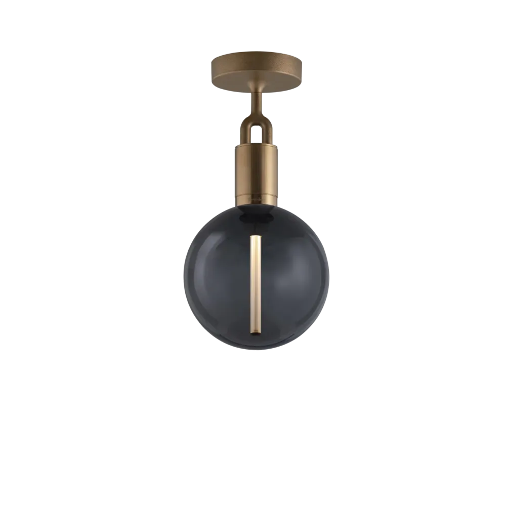 Forked Ceiling Globe Medium taklampa, rökfärgat glas och antique finish • Buster + Punch