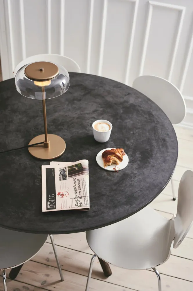 Flame Tip Blossi Table bordslampa, nordic bärnsten / clear • NUURA