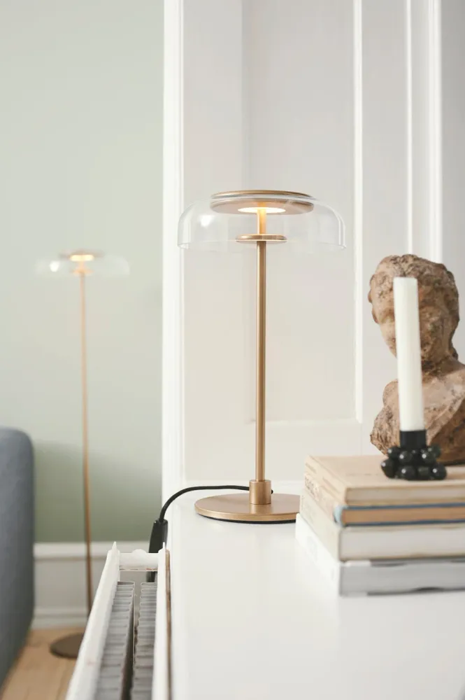Flame Tip Blossi Table bordslampa, nordic bärnsten / clear • NUURA