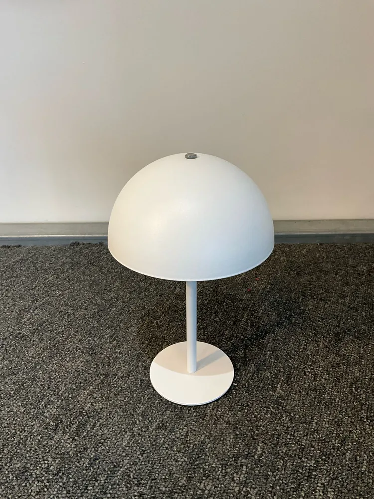 MUNOZ Bordslampa Trådlös - Krita