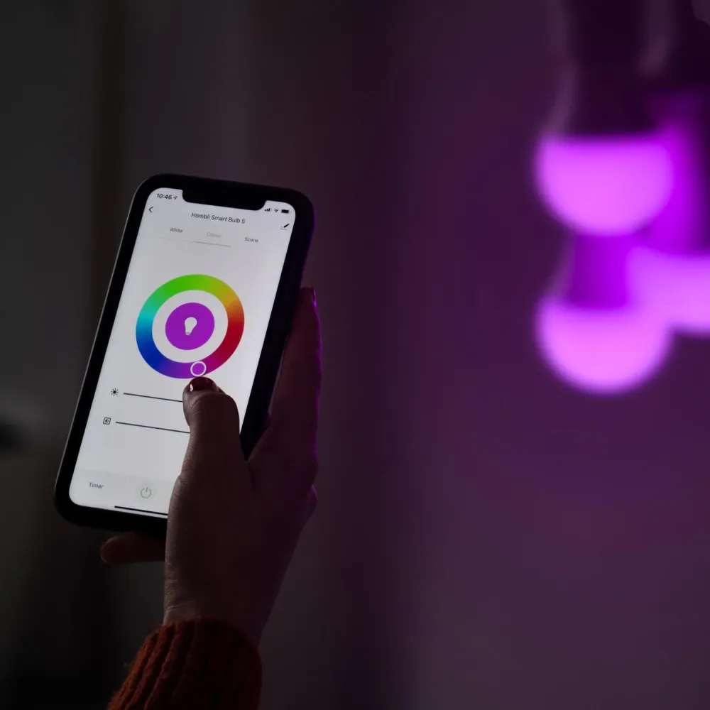 Wi-fi lampa, WiFi, Hombli Smart Bulb E14, LED, RGB & CCT, 4,5W, Dimbar, Multifärg