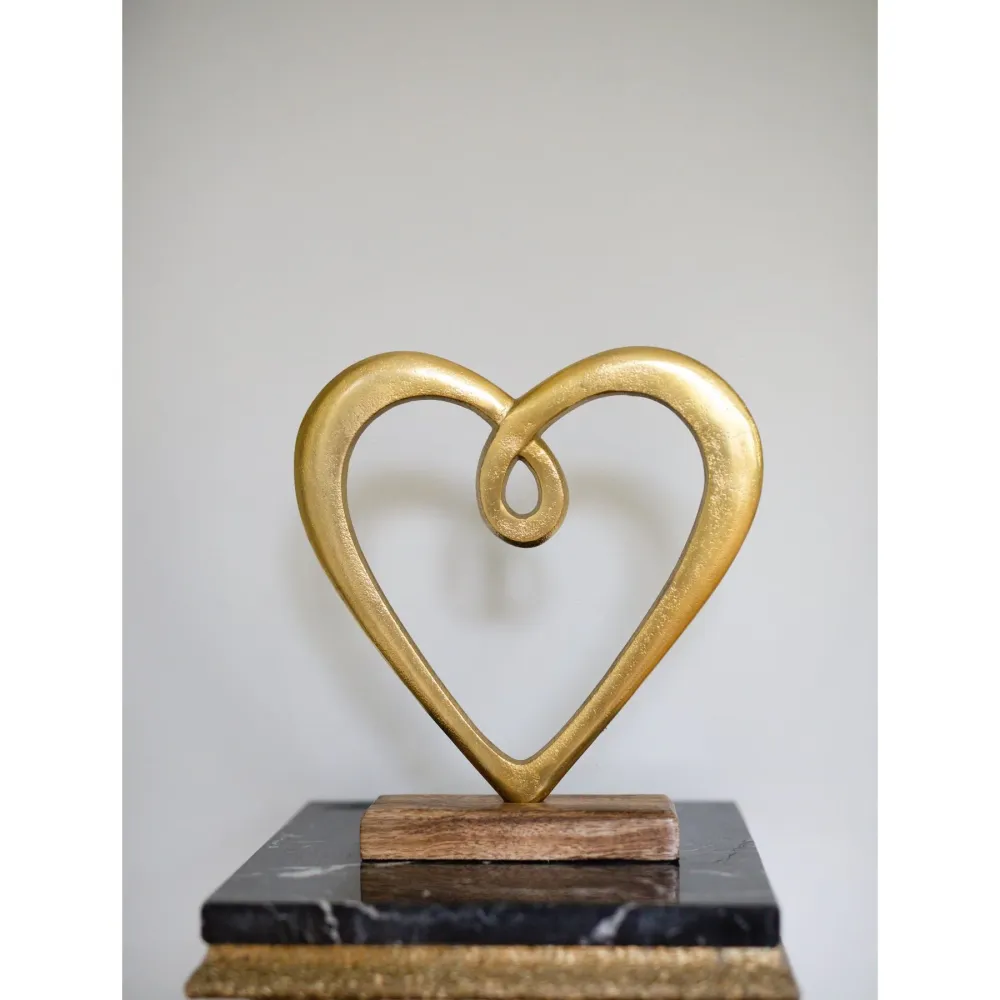 Dorre Hedy Hjärta guldfärgad aluminium träfot 24,5*23*5 cm