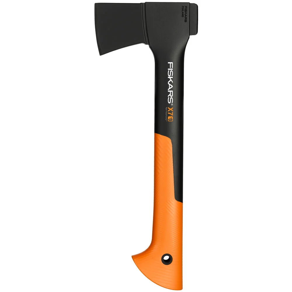 Fiskars X-series universalyxa XS-X7